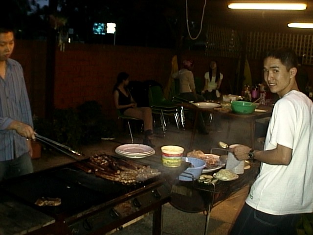 NewYearBBQ2003_01.jpg