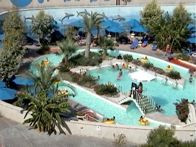 WaterPark3.JPG